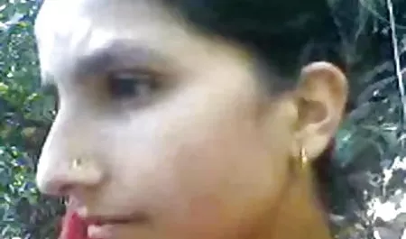 लैटिना हिंदी सेक्सी फिल्म दिखाइए उसके सीने पर सह गई