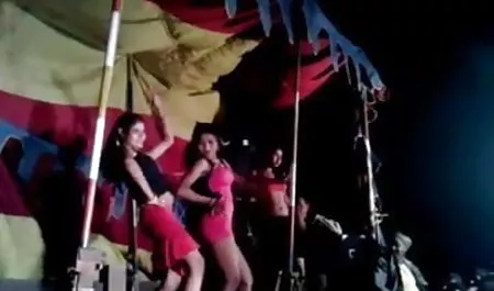 हॉट ब्लोंड का कोई मज़ा नहीं सेक्सी फिल्म वीडियो में दिखाओ है