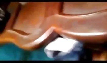 मछली पकड़ने के बजाय सेक्सी फिल्म वीडियो में दिखाओ - एक वेश्यालय