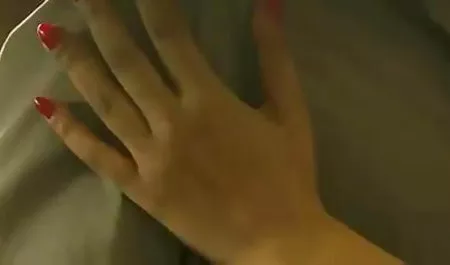Kiera हिंदी सेक्सी फिल्म King अपनी प्यारी हस्तमैथुन दिखाती है
