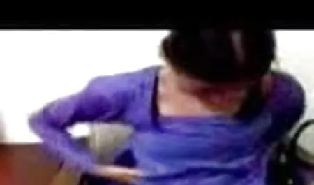 दो लोग चूसते हैं और चूत हिंदी फिल्मों का सेक्स देते हैं