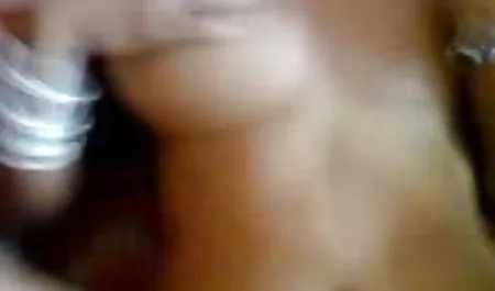 बस्टी बेब मद्रासी सेक्सी पिक्चर मद्रासी लिसा एन से ब्लोजॉब