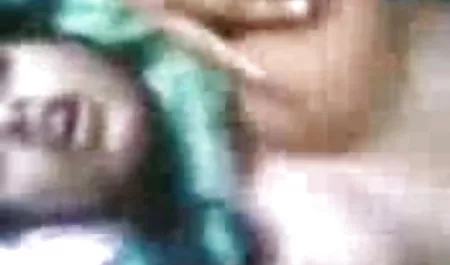 दो मुंह में चार बोल्ट सेक्स वाली फिल्म