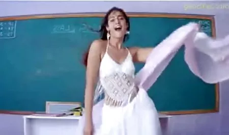 आलिया लव अपने पति के सामने एक काले आदमी को चोदती है हिंदी पिक्चर सेक्सी फिल्म