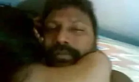एक मुंह से अनुभवहीन महिला ने एक कड़ा उत्तेजित किया सेक्सी सेक्सी हिंदी फिल्म