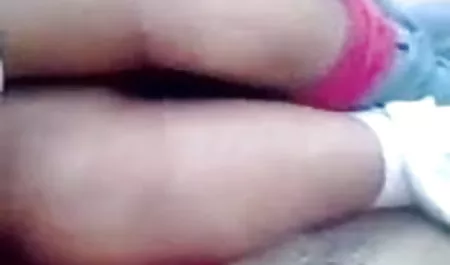 डॉक्टर के सेक्सी मूवी इन हिंदी पास एक शॉर्ट-कट गोरा था