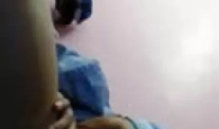 गोरा ने मोलभाव हिन्दी फिल्म सेकसी किया