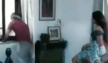 श्यामला को वहां हिंदी सेक्सी फिल्म दिखाइए रखा