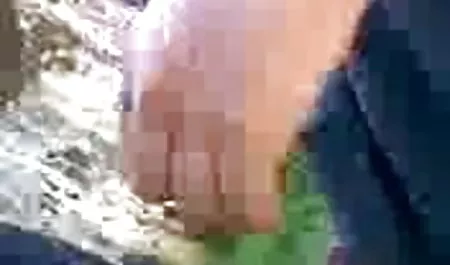यह चिक सेक्सी फिल्म वीडियो सेक्सी फिल्म वीडियो में हर जगह देता है