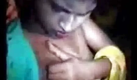 एमिली मार्शल ने टॉयलेट सेक्सी पिक्चर वीडियो नई में हस्तमैथुन किया