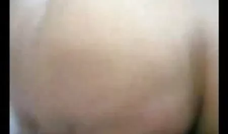 तीन कोई सेक्स फिल्म के लिए निविदा