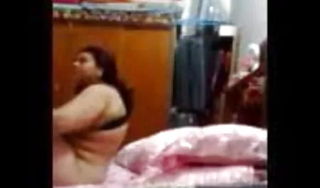 जेसिका एक थरथानेवाला के साथ सेक्सी फिल्म हिंदी में देखने वाली वीडियो खुद को बेकार है