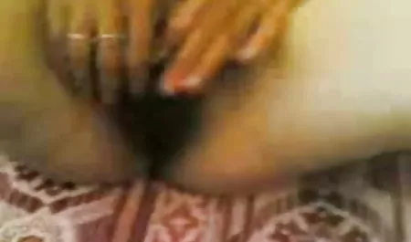 एमी ने सुपरमैन पूरा सेक्स फिल्म बनाया और खुद को सोफे पर दे दिया