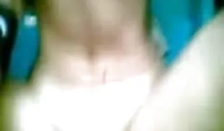 एक गोरी लड़की के साथ सेक्सी हिंदी में बीएफ फिल्म एक अनुभवी आदमी का सेक्स