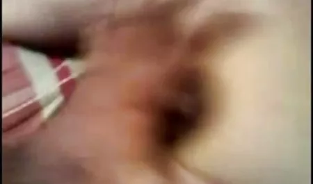 मालिश, blowjob और हैंडजोब हिंदी में सेक्सी मूवी वीडियो