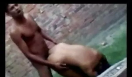 एक लड़की का बीएफ सेक्सी हिंदी फिल्म अपमान और यौन वर्चस्व