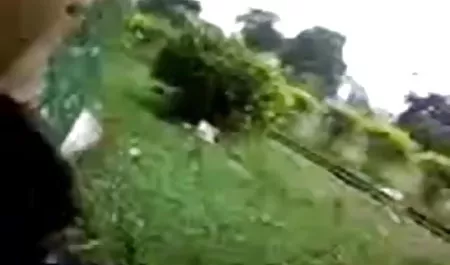 सौंदर्य जानता है कि कैसे एक सेक्सी फिल्म हिंदी फिल्म आदमी को सेक्स में आश्चर्यचकित करना है