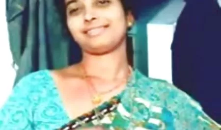 लड़की अमूर्त के लिए पहुंची और उसकी स्कर्ट सेक्स सेक्स पिक्चर वीडियो में उठी