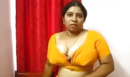 परिपक्व महिला पुरुषों बीएफ सेक्सी हिंदी फिल्म की भीड़ के साथ मस्ती करती हुई