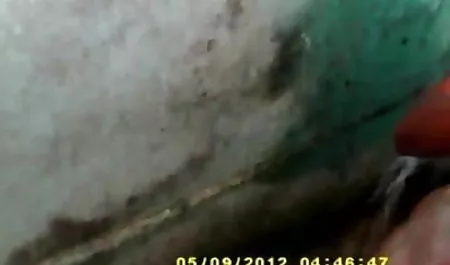 टैटू वाली युवती अपने छेदों से काम सेक्सी फिल्म भेजो वीडियो में करती है