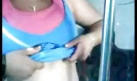 सोफी डी और उसके सेक्सी मूवी हिंदी फिल्म blowjob