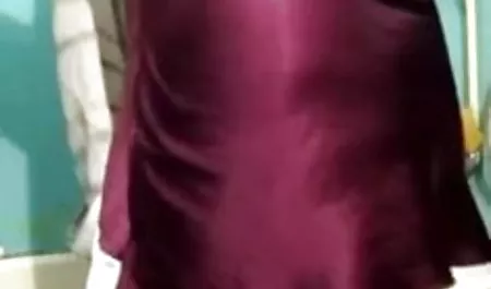 मैं एक मालिश रियल सेक्स फिल्म के लिए आया था और एक blowjob मिली!