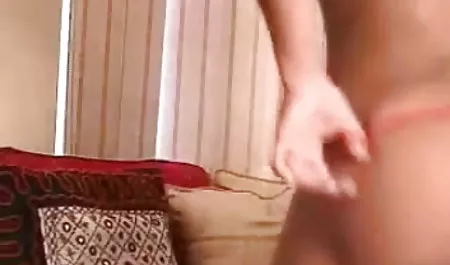 दो छोटी लड़कियों ने एक आदमी की चुदाई हिंदी में सेक्सी मूवी वीडियो की