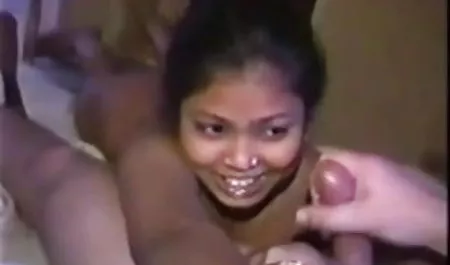 सुंदरियों सेक्सी फिल्म सेक्सी वीडियो की सुबह की खुशियाँ