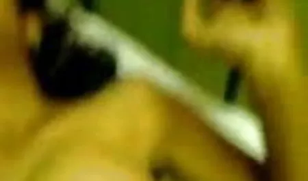 लाल सोफे पर सेक्सी पिक्चर हिंदी मूवी गर्लफ्रेंड