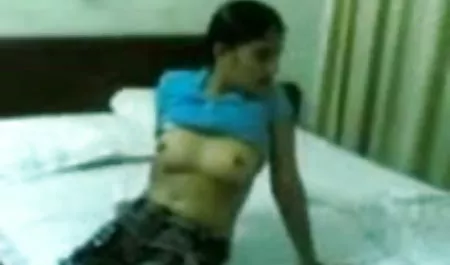 क्लब में पोर्न पार्टी जहाँ हर सेक्सी फिल्म हिंदी में सेक्सी फिल्म हिंदी में कोई नंगा होता है
