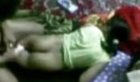 शौचालय में तीन काले वीडियो सेक्सी फिल्म हिंदी में लंड