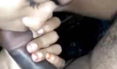 ब्लोजॉब हिंदी फिल्म सेक्सी बताओ जिससे वह सह