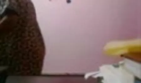 चिकी काम से blowjob विचलित हॉलीवुड सेक्सी फिल्म हिंदी में करती है