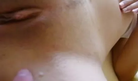 लिलिथ वीडियो सेक्सी फिल्म हिंदी लवी ग्लोरिचोल के माध्यम से अजनबियों को चूसता है