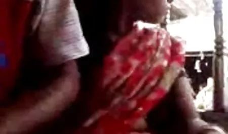Kiara लॉर्ड और Anina सिल्क समलैंगिक फिस्टिंग हिंदी सेक्स फिल्म वीडियो का आयोजन करते हैं