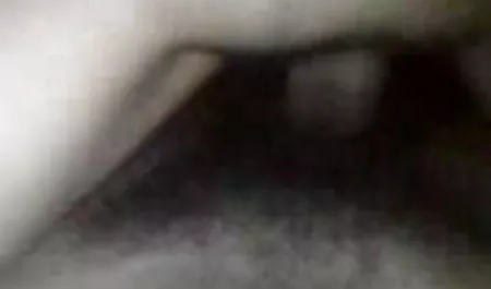 एक मॉडल को गड़बड़ कर दिया, उसे एक घुटने-कोहनी मुद्रा सेक्सी चाहिए हिंदी फिल्म में डाल दिया