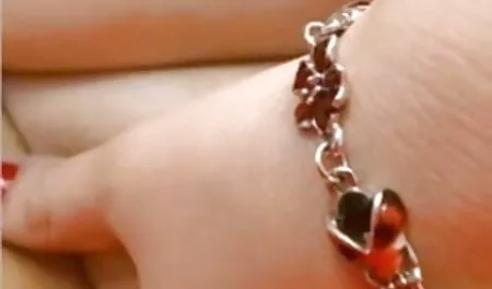 गुलाबी dildo के साथ घर का बना बीएफ सेक्सी हिंदी फिल्म वीडियो