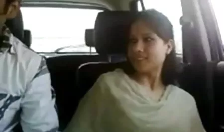 चूत को रिलैक्स हॉलीवुड की सेक्सी बीएफ फिल्म करने के लिए सुंदर औरत को प्यार करता है
