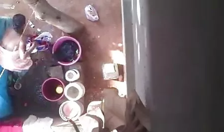 जापानी एमआईएलए एक हिंदी में सेक्सी फिल्म दिखाएं आंखों पर पट्टी blowjob करता है