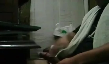 एक वीडियो फिल्म सेक्सी फिल्म पतली श्यामला के लिए फिस्टिंग