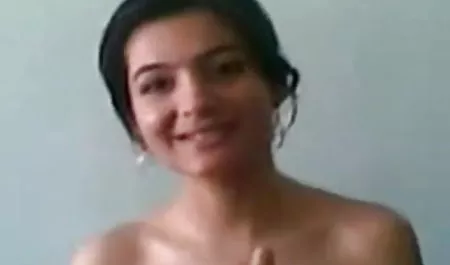एक महिला की चूत में लॉलीपॉप बॉलीवुड सेक्सी पिक्चर