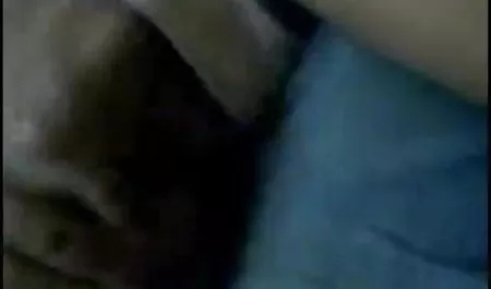 एशले विंटर्स बेकार हिंदी मूवी का सेक्सी वीडियो है और एक डिक लेता है
