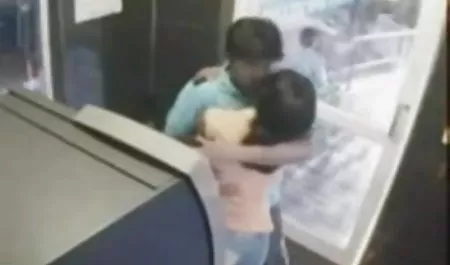 तोरी ब्लैक खुद को कुशल उंगलियों के साथ संभोग करने के लिए लाता है सेक्सी पिक्चर बताइए इंग्लिश