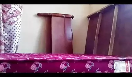 टैक्सी चलाकर महिला सेक्सी फिल्म दीजिए हिंदी में कभी-कभार यात्रियों के साथ चुदाई करती है