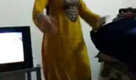 गोरा एक मालिश चाहता सेक्सी सेक्सी फिल्म है!