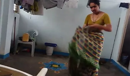 वह प्यार चाहती है - उसे मिलेगा! सेक्सी सेक्सी फिल्म हिंदी में