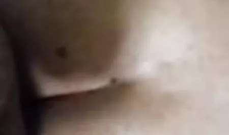 दर्शकों के लिए सेक्स पिक्चर हिंदी एक वेबकैम के सामने हस्तमैथुन करता है